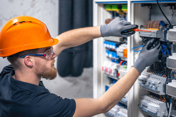 Best Emergency Electrician Near Me  in Marshalltown, IA